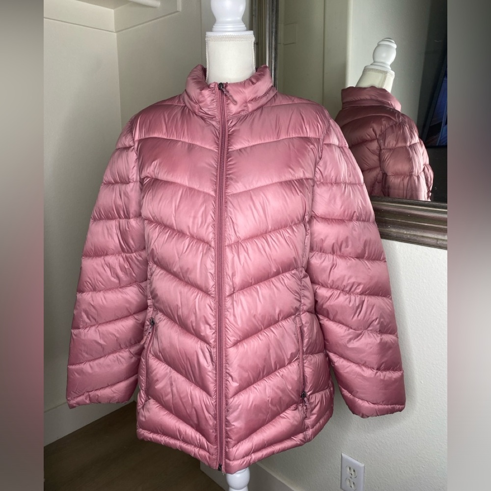 Charter Club puffer jacket. Pink with detachable hoodie.